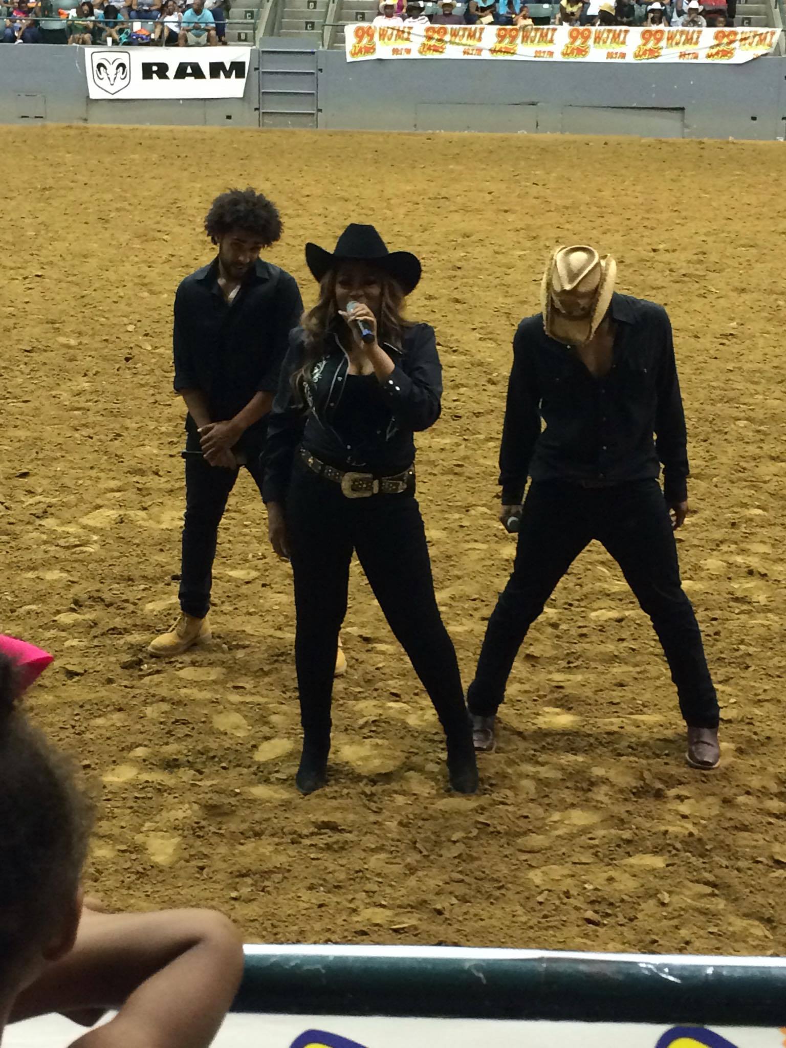 13589063_2792066322544_203971729_o