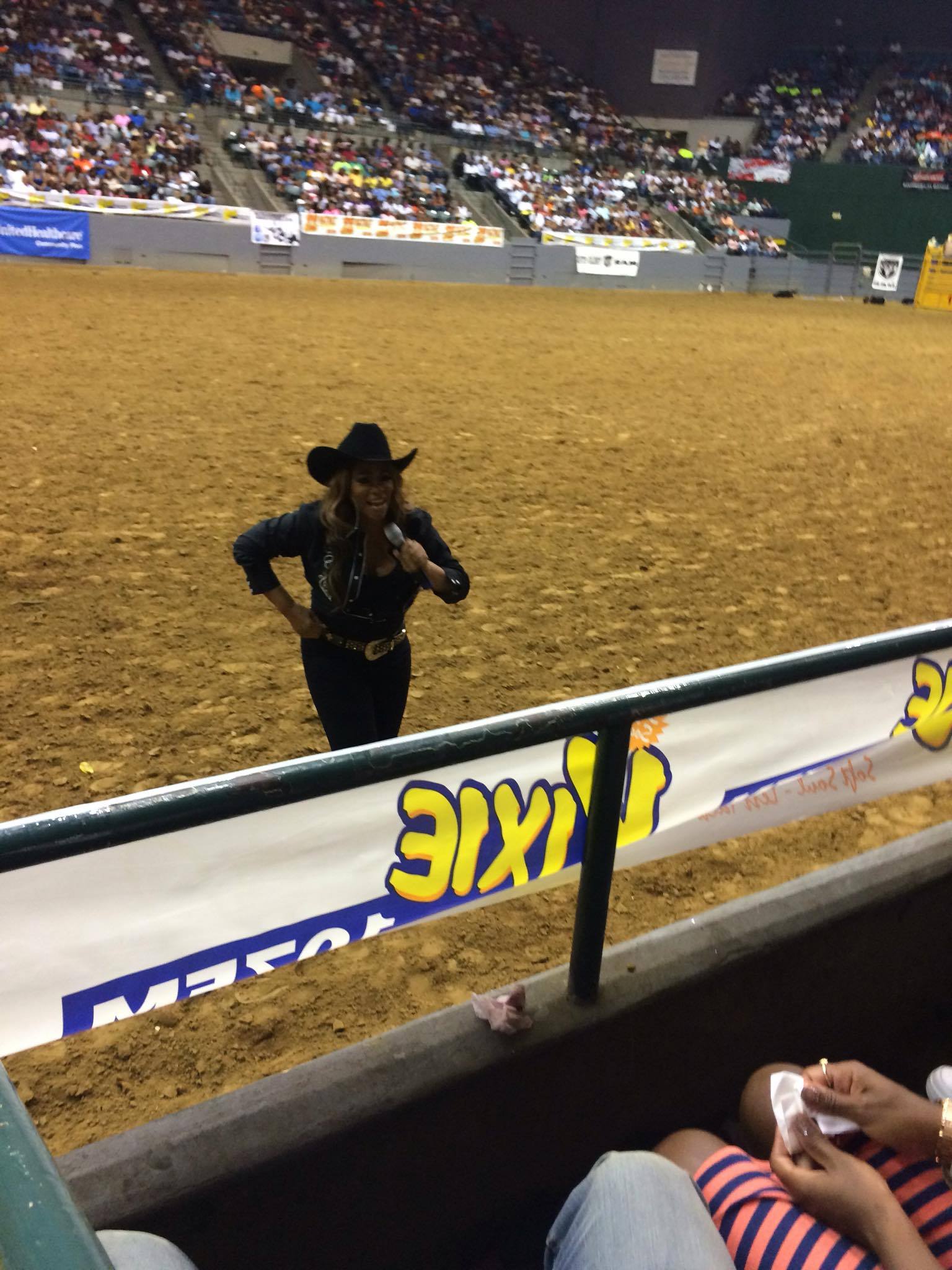 13633283_2792066362545_481191185_o