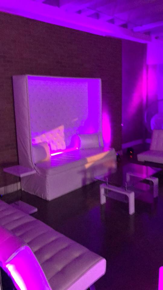 SPOTLIGHT: Elliott James, who is the 2016 Southern Laced Visual Arts Award recipient, opens ‘Studio E’​ at Elite Images&nbsp;Photography