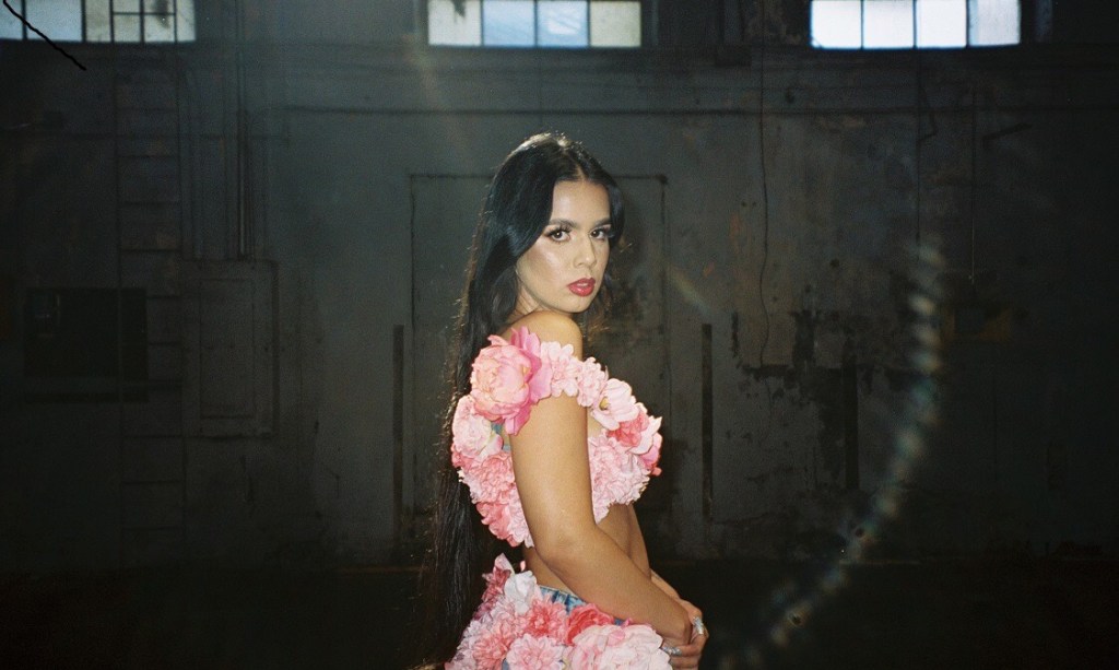 AUDRI NIX RELEASES NEW SONG AND VIDEO “NO SIENTO&nbsp;NA”