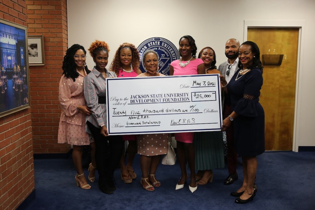 JSU alumni (Alpha Kappa Alpha sorority line sisters) create scholarship&nbsp;endowment