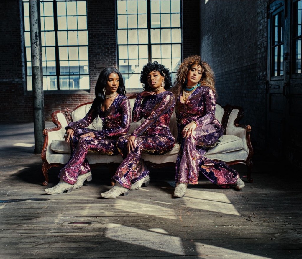 THE SHINDELLAS MAKES HISTORY AS THE FIRST R&B BAND PERFORMS ALONGSIDE LADY A, CARLY PEARCE, LINDSAY ELL AS THEY OPEN THE 2021 CMT MUSIC&nbsp;AWARDS