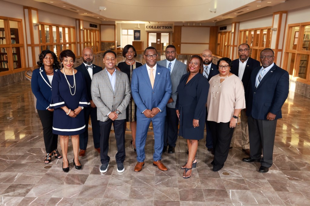 Jackson State President Announces 100 Percent Vaccination Among the Executive Cabinet and Academic DeansPresident Challenges Campus Community and Fellow HBCUs to Strive for Total&nbsp;Vaccination