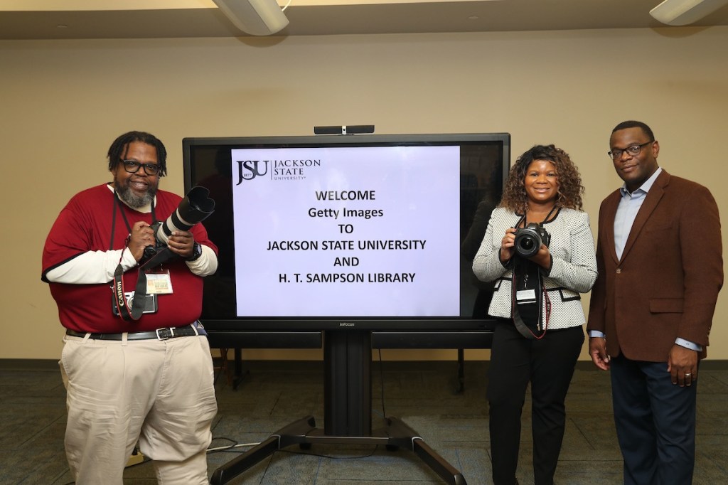 Jackson State University Communications Receives Gift of Canon Cameras from Getty Images and&nbsp;Canon